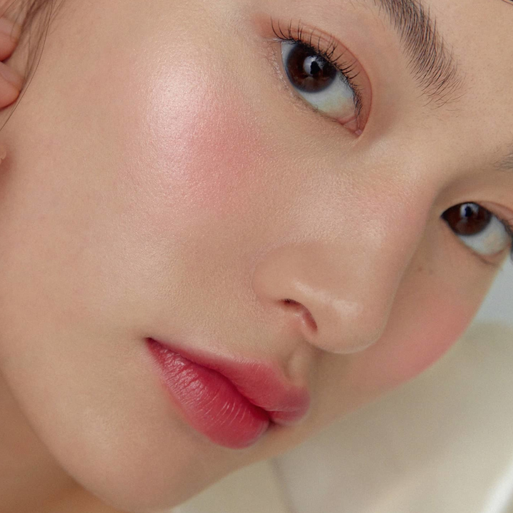 Hince True Dimension Glow Cheek