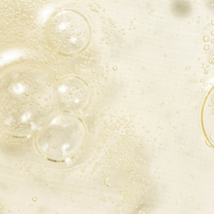 Beauty of Joseon Glow Serum: Propolis+Niacinamide texture 2