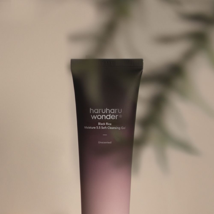  Haruharu Wonder Black Rice Moisture 5.5 Soft Cleansing Gel 100 ml 3