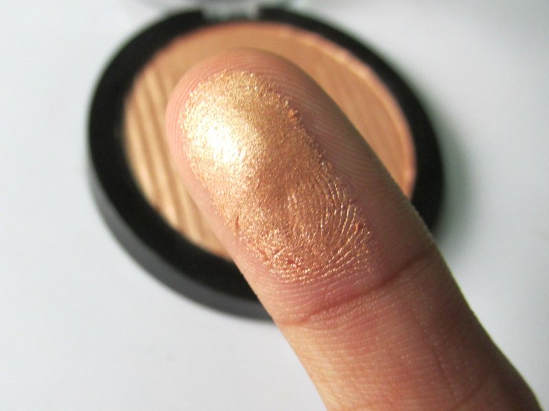 Master Chrome Metallic Highlighter - 100 Molten Gold